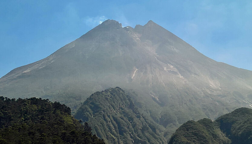 Merapi, einer der aktivsten Vulkane der Welt © Institut für Geographie und Regionalforschung, Universität Wien/Martin Heintel