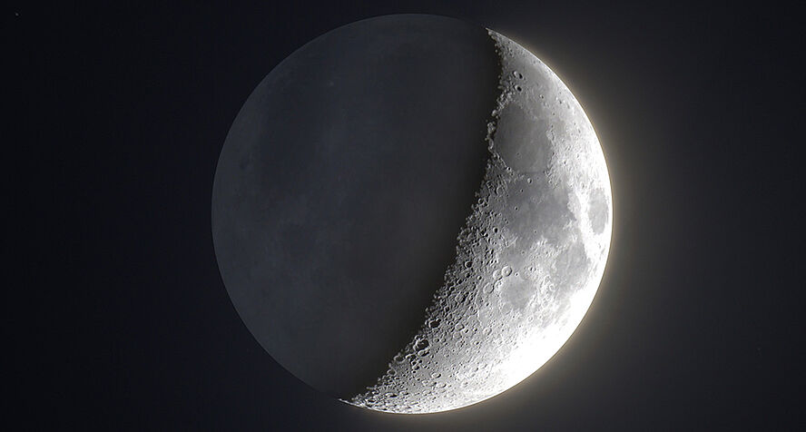 Mond mit Erdschein. Coypright: Christopher Granabetter, Masterstudent Astronomie, Universität Wien