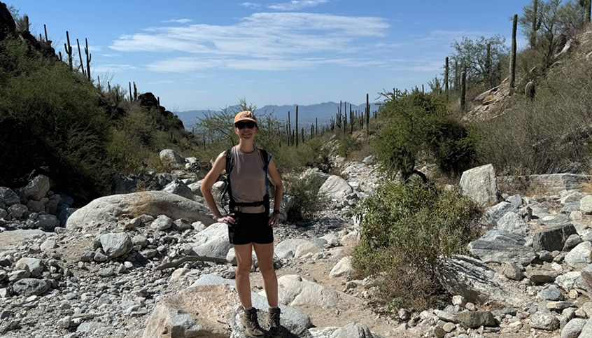 Sylvia Sullivan (here hiking at “Finger Rock” in Tucson), is Ida Pfeiffer Professor from May until August 2025. (C) Sylvia Sullivan